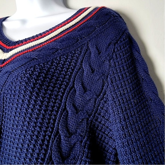 Lands' End Navy Cable Knit Sweater M Preppy V-Neck Striped Trim Drifter‎ 10-12 - Picture 2 of 9